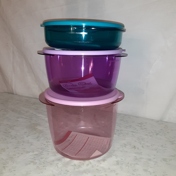 Crystalware Tupperware Set - Picture 2 of 5